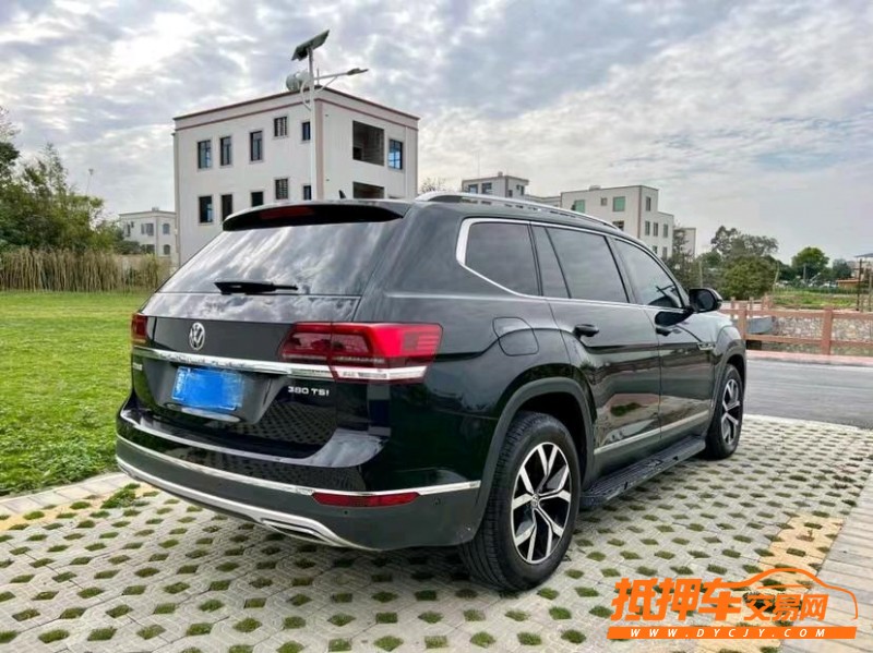 东莞17年大众途昂8