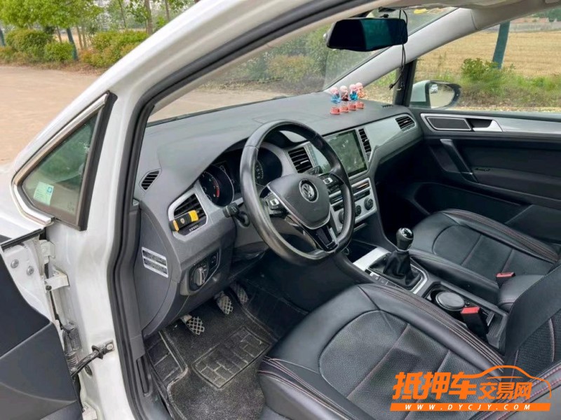 盐城16年大众高尔夫·嘉旅6