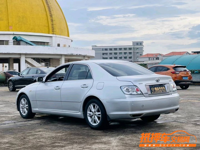东莞05年丰田锐志8