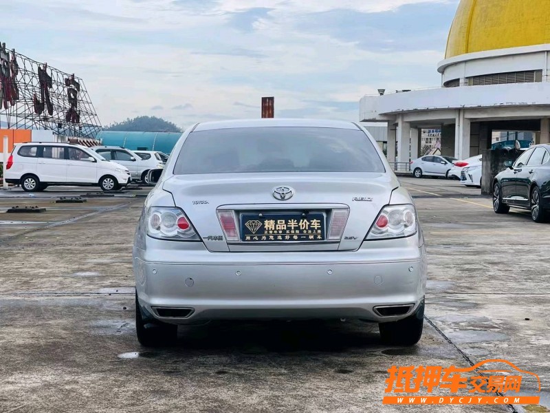 东莞05年丰田锐志9