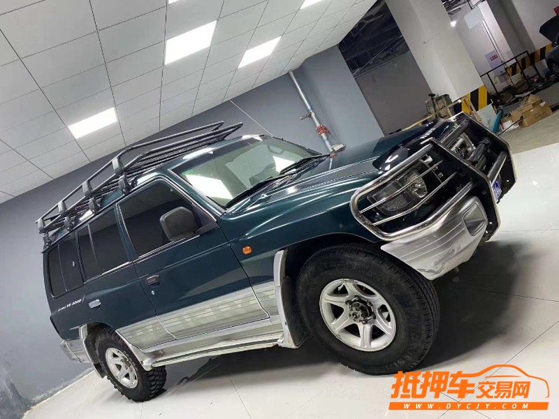 成都13年獵豹汽車黑金剛8