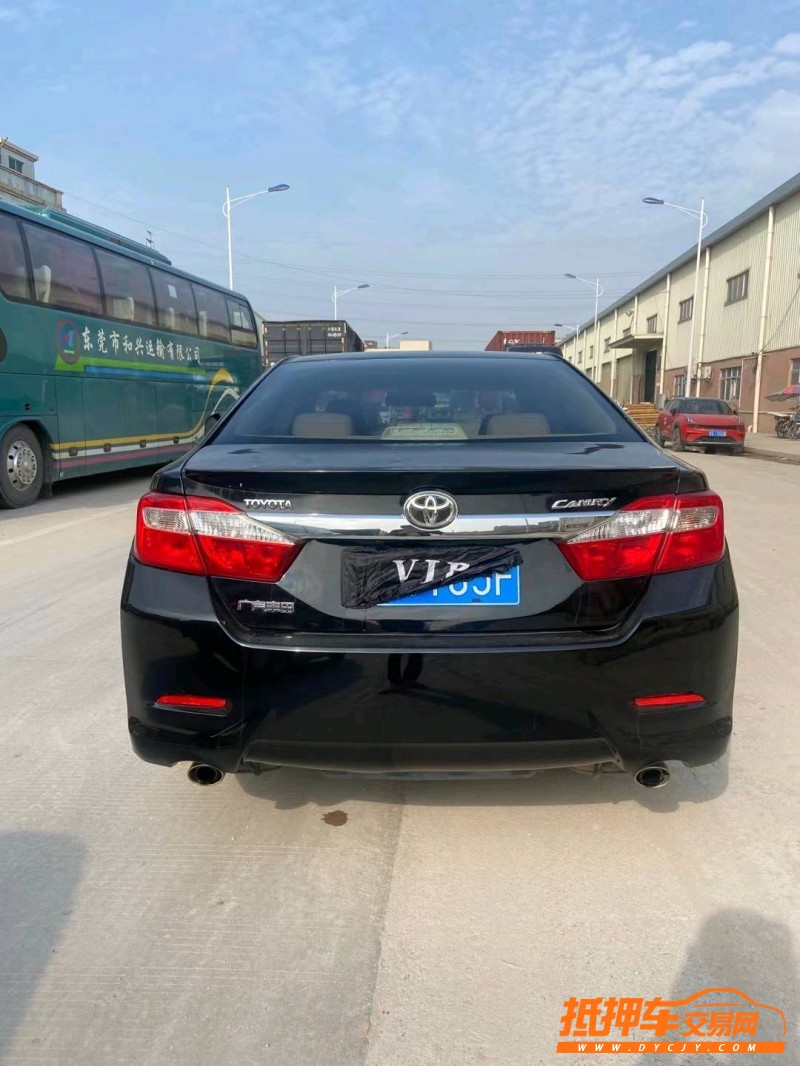 东莞12年丰田凯美瑞9