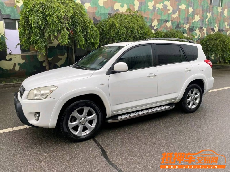 沈阳11年丰田RAV42