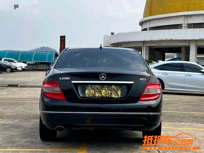 东莞11年奔驰C8