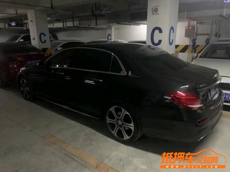 成都17年奔驰E5