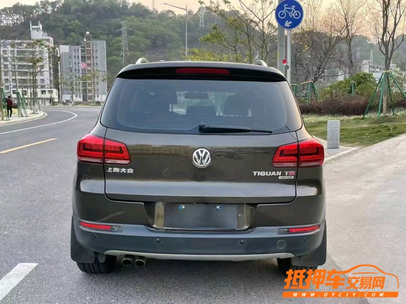 广州14年大众途观5