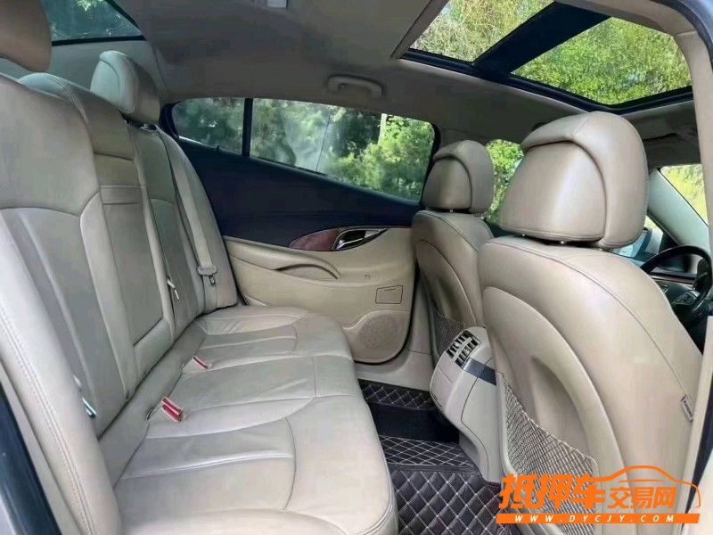 邢台11年别克君越7