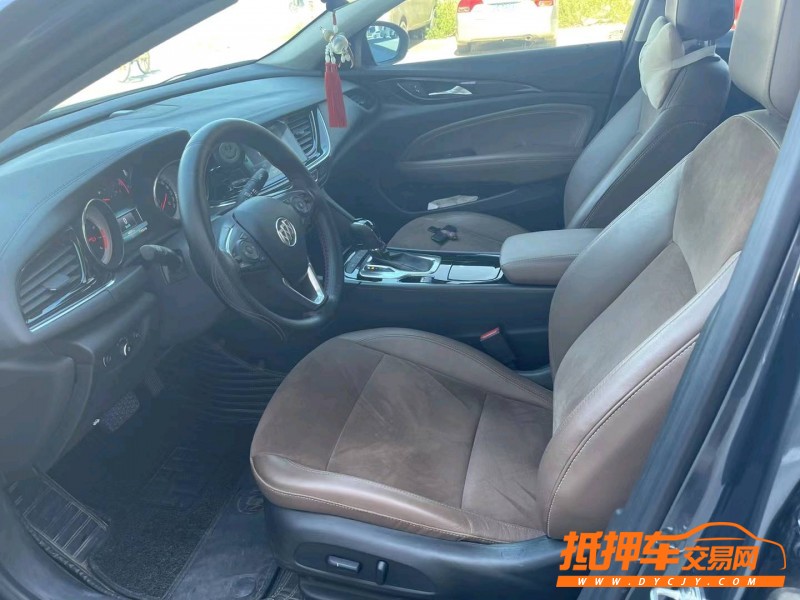 东莞19年别克君威4