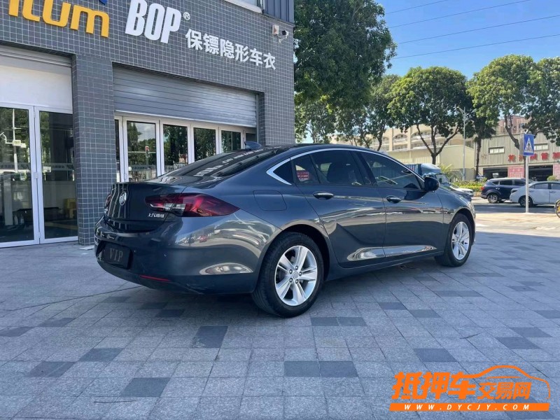 东莞19年别克君威8