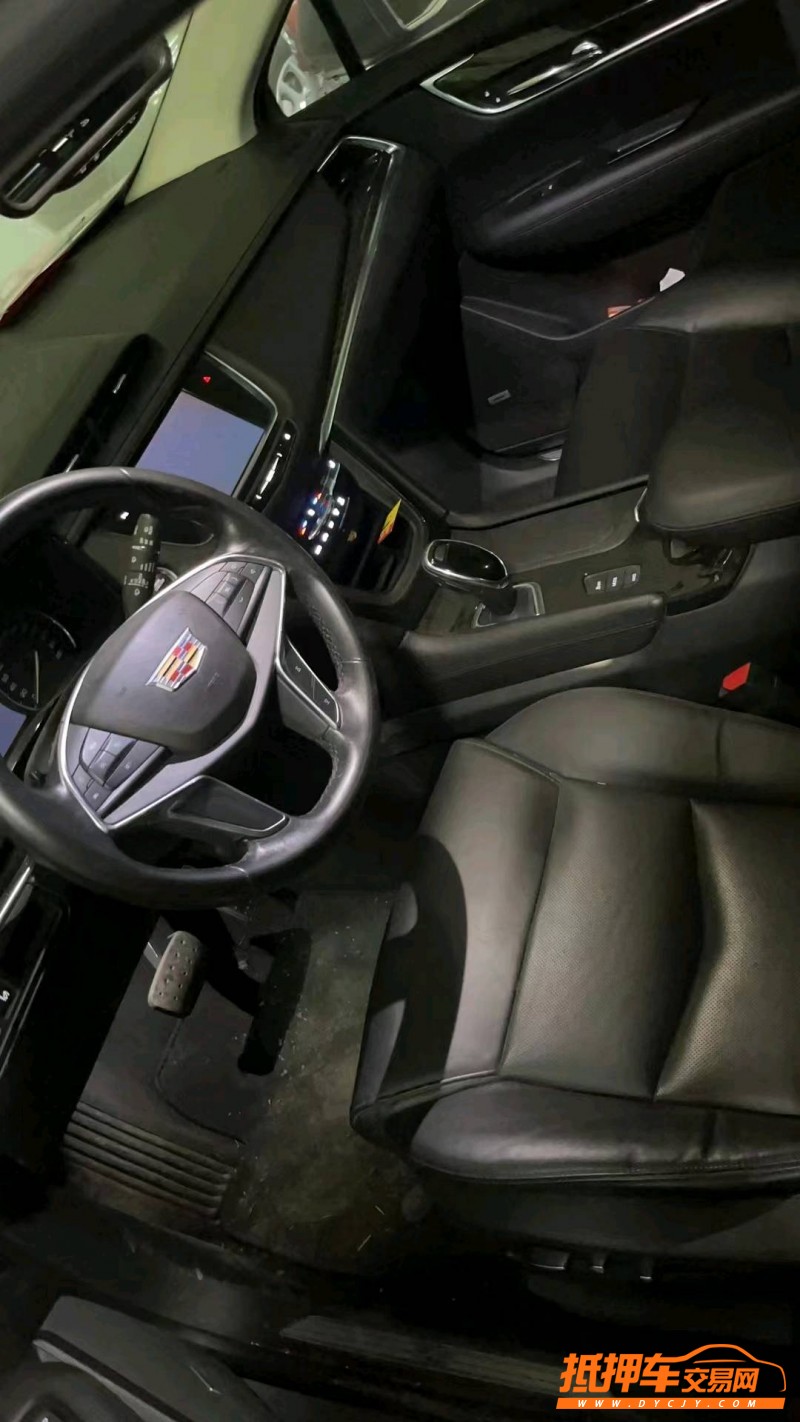 东莞17年凯迪拉克XT52