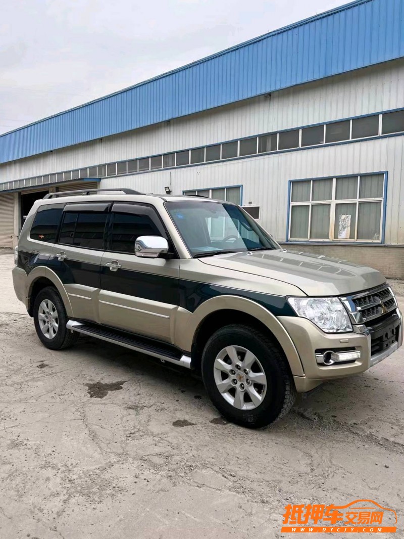 徐州17年三菱帕杰罗3