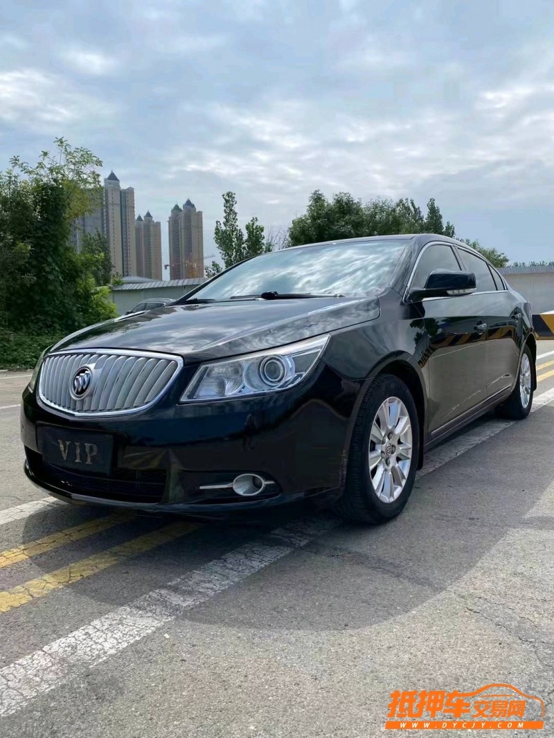 邢台10年别克君越2