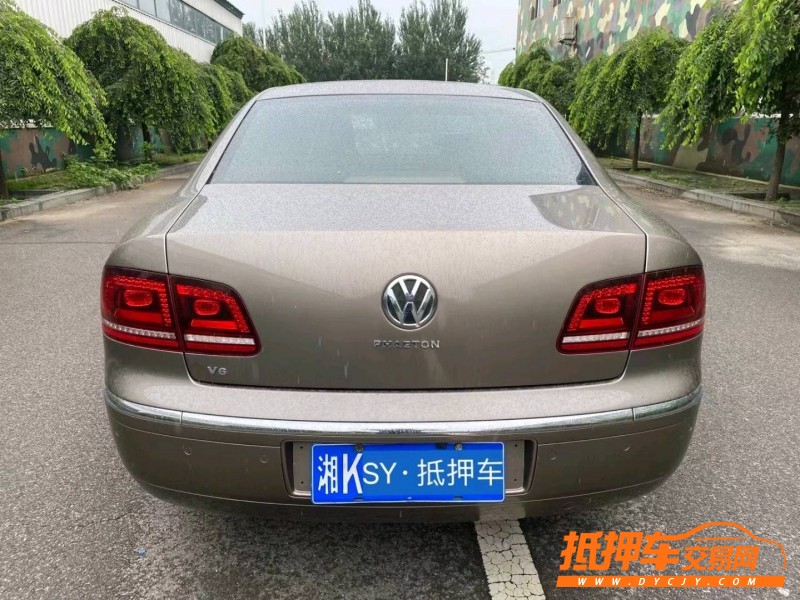 沈阳13年大众辉腾9
