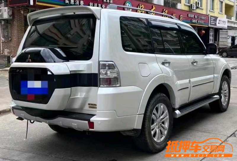 广州19年三菱帕杰罗9