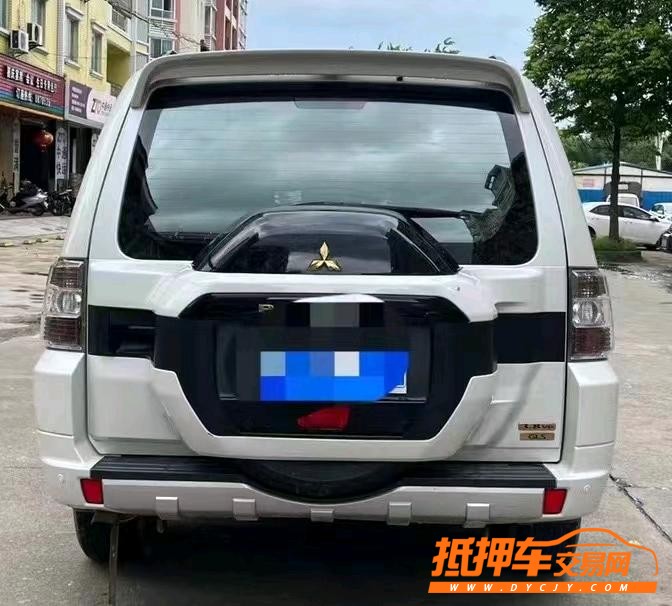 广州19年三菱帕杰罗8