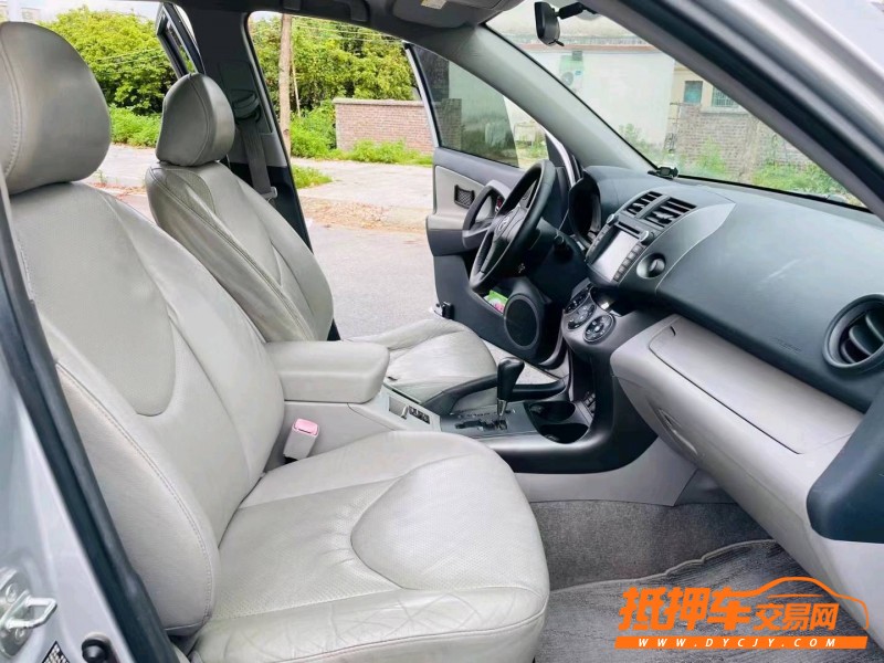 广州10年丰田RAV47