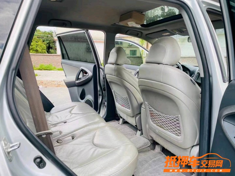 广州10年丰田RAV48