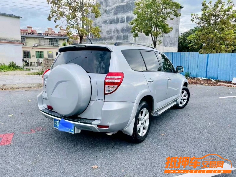 广州10年丰田RAV49