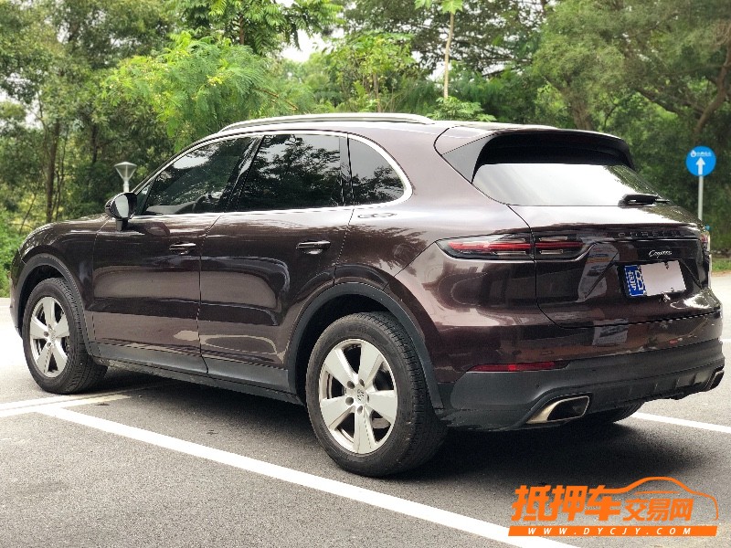 深圳18年保時捷卡宴2