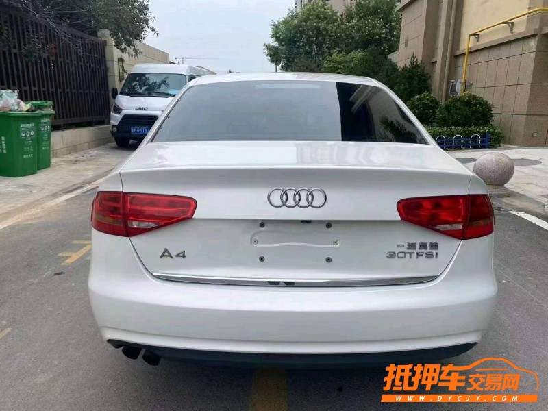 烟台14年奥迪A4L9