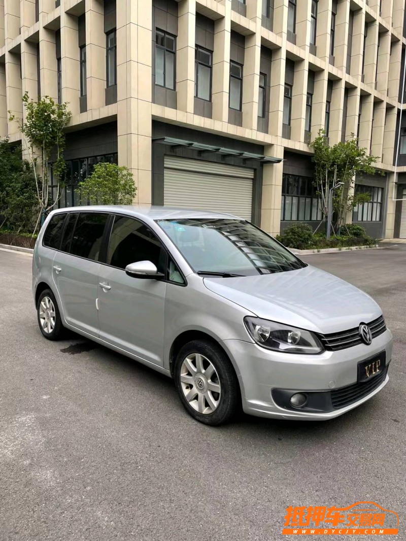 徐州17年大众途安3