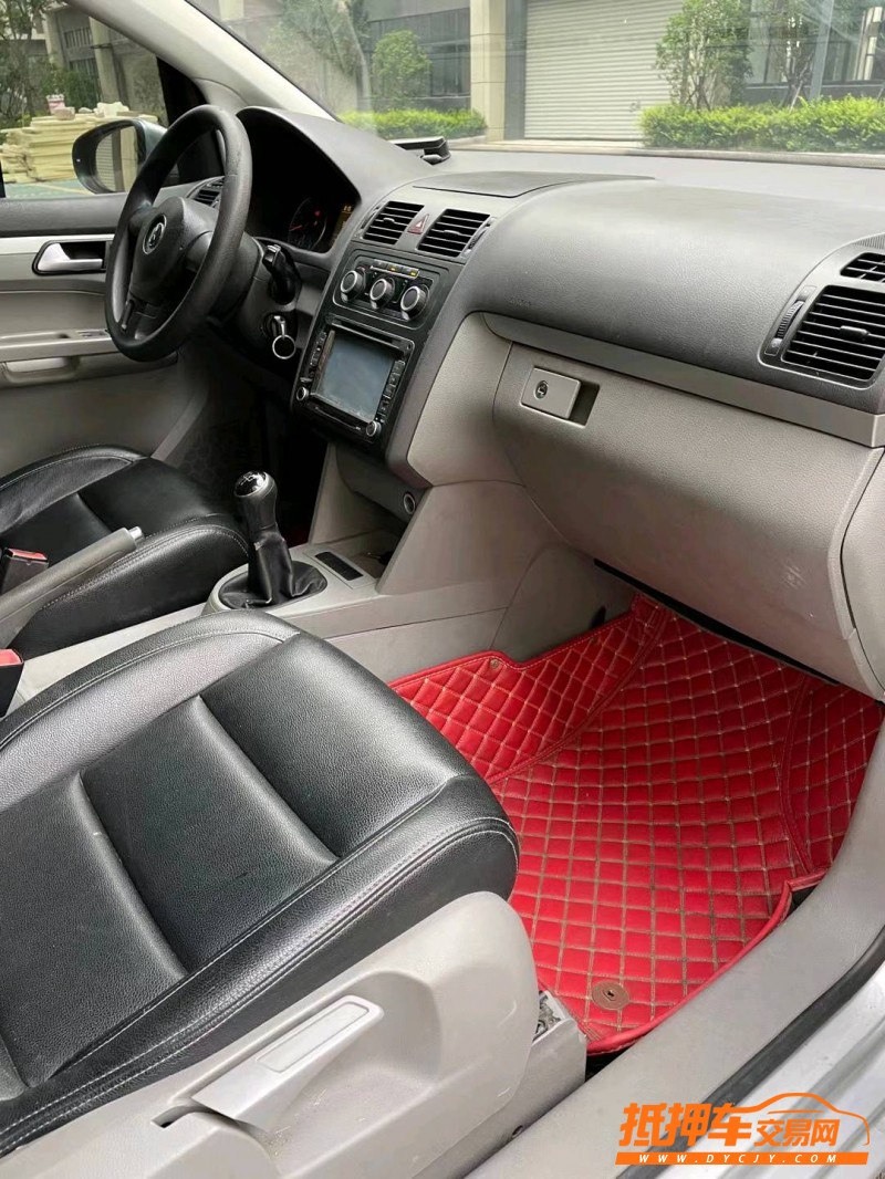 徐州17年大众途安5