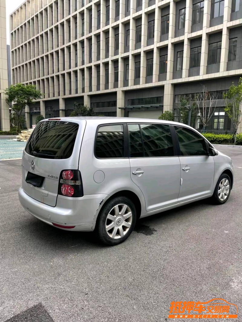 徐州17年大众途安7