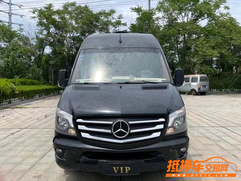 盐城17年奔驰斯宾特9