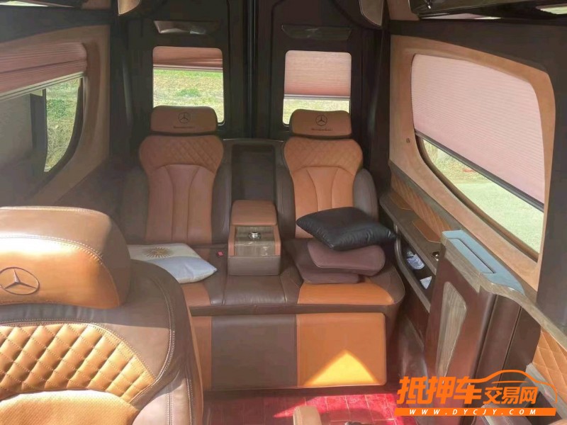 徐州18年奔驰斯宾特4