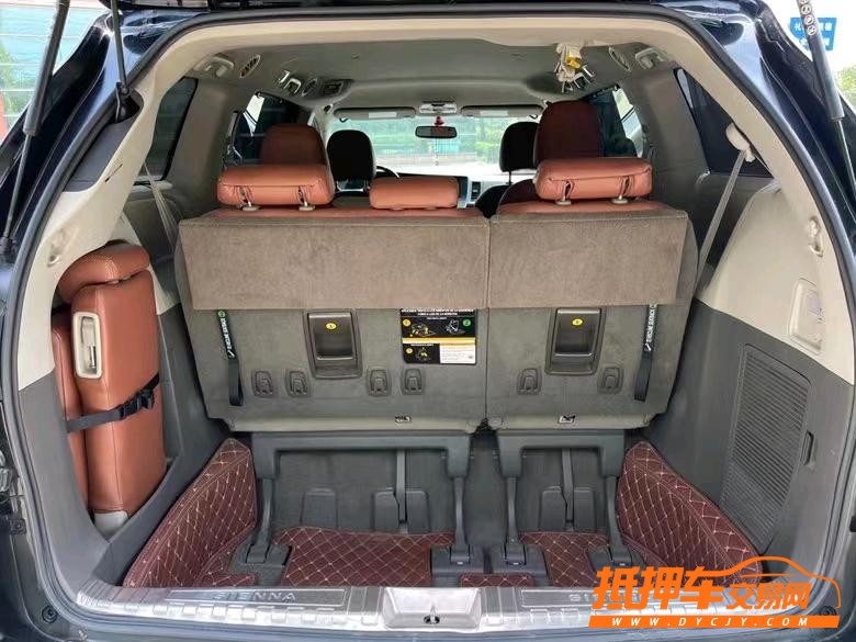 盐城19年丰田塞纳4