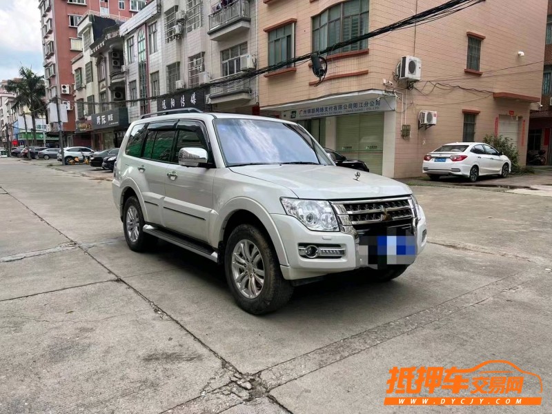 北京19年三菱帕杰罗2