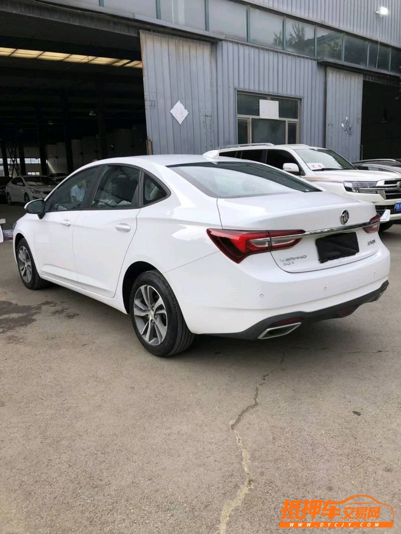 沈阳21年别克威朗4