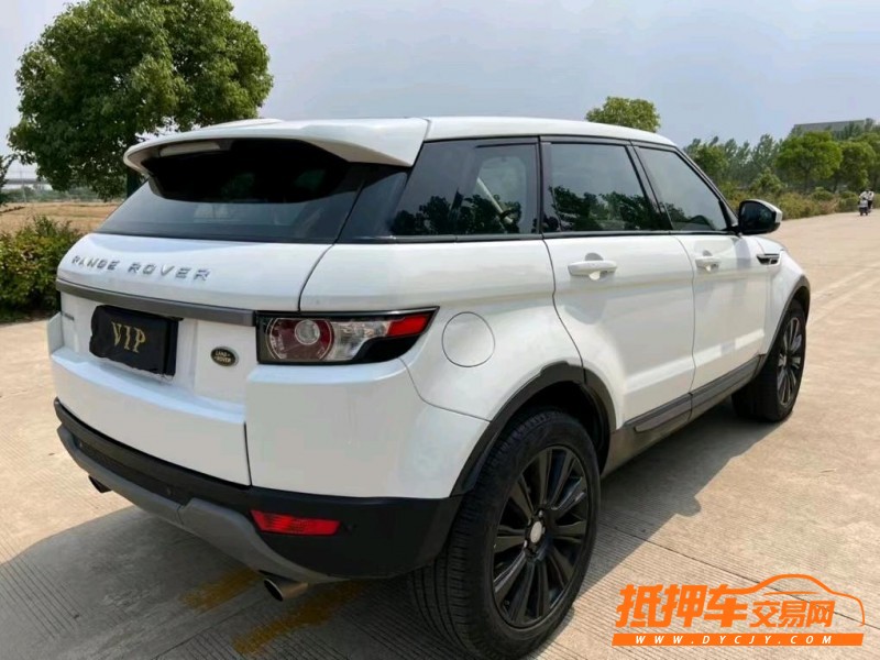 盐城16年路虎极光4