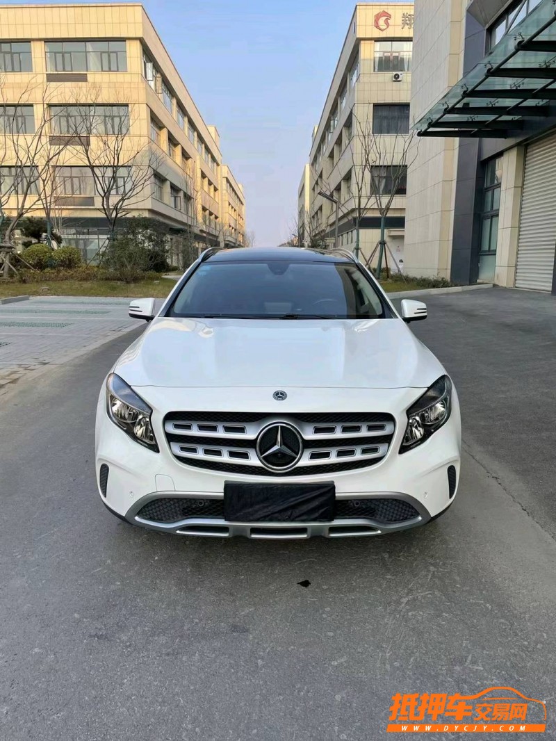 宿迁19年奔驰GLA1