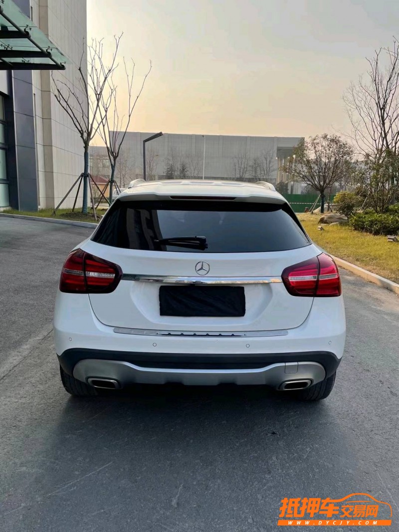 宿迁19年奔驰GLA9