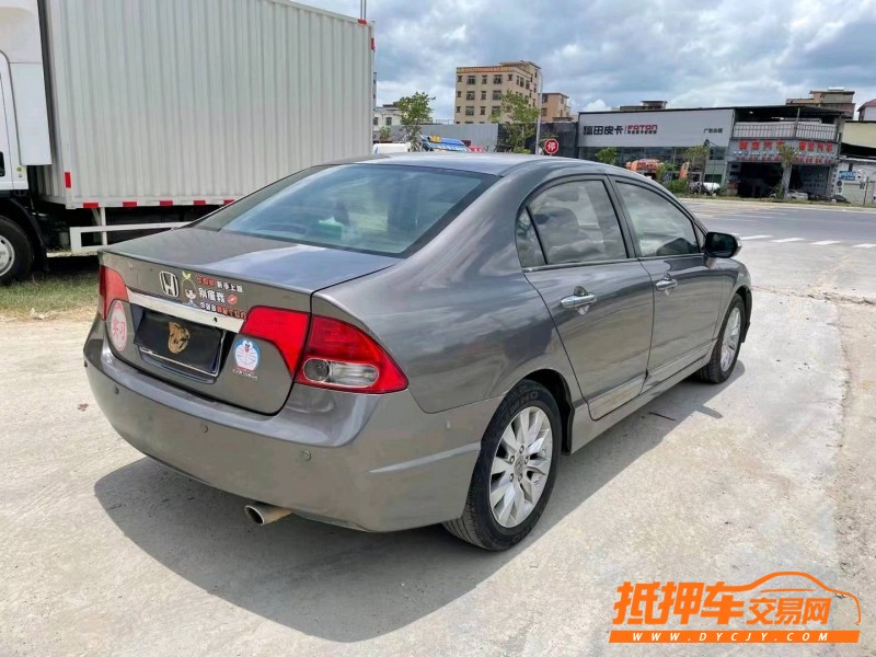 广州11年本田思域7