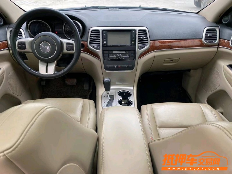 广州12年Jeep大切诺基5