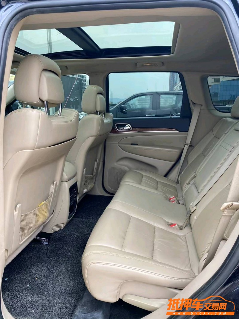 广州12年Jeep大切诺基6