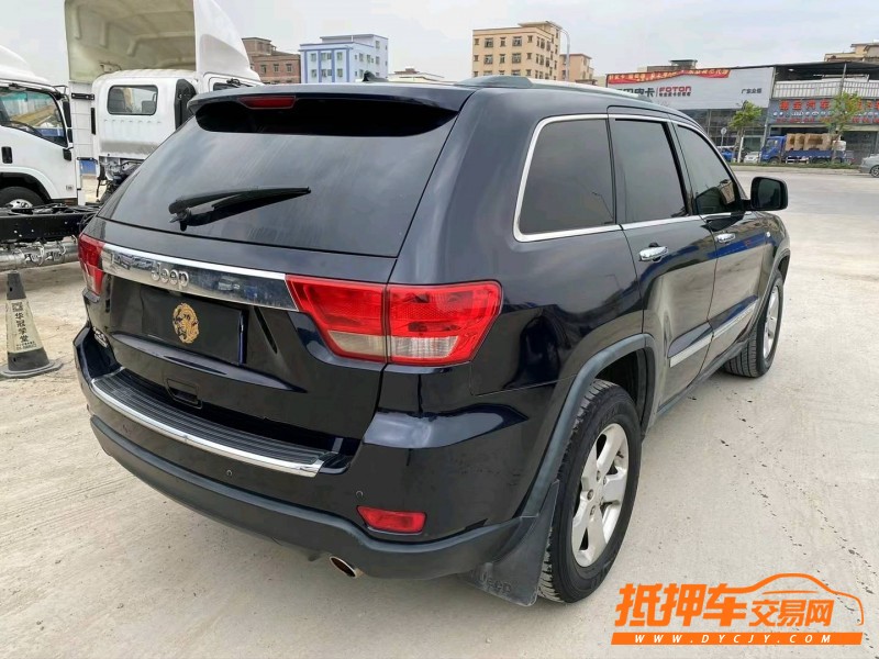 广州12年Jeep大切诺基7