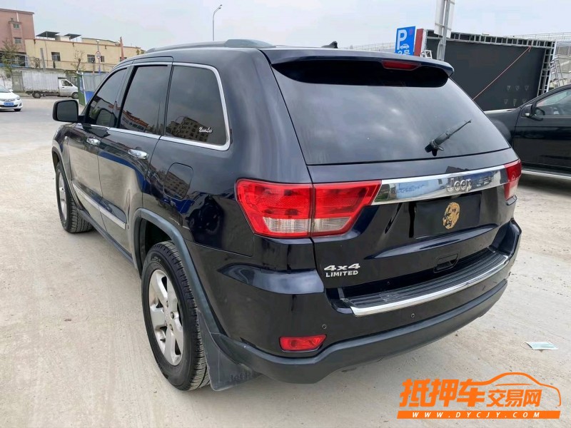 广州12年Jeep大切诺基8
