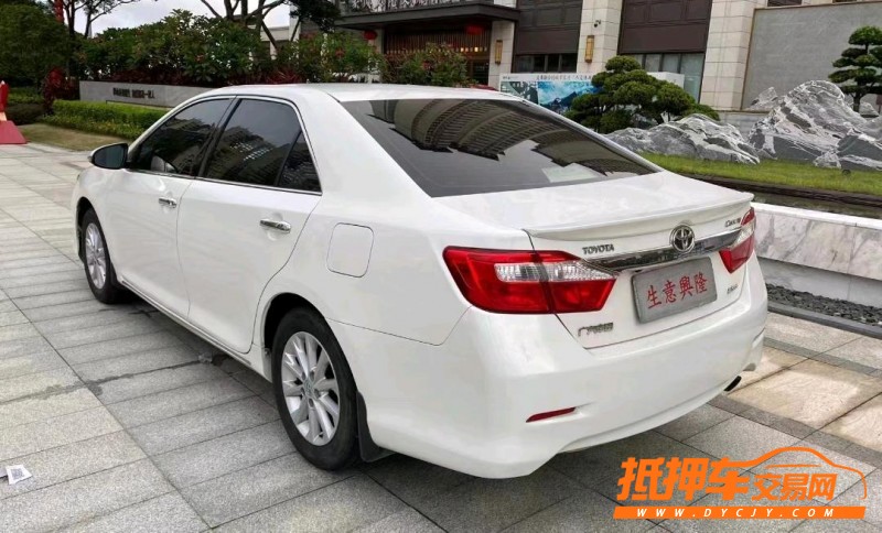 北京13年丰田凯美瑞7