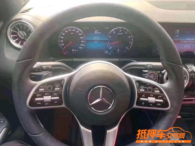 烟台21年奔驰GLA9