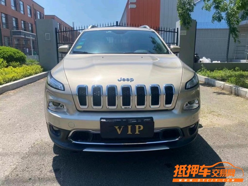 沈陽18年Jeep自由光1