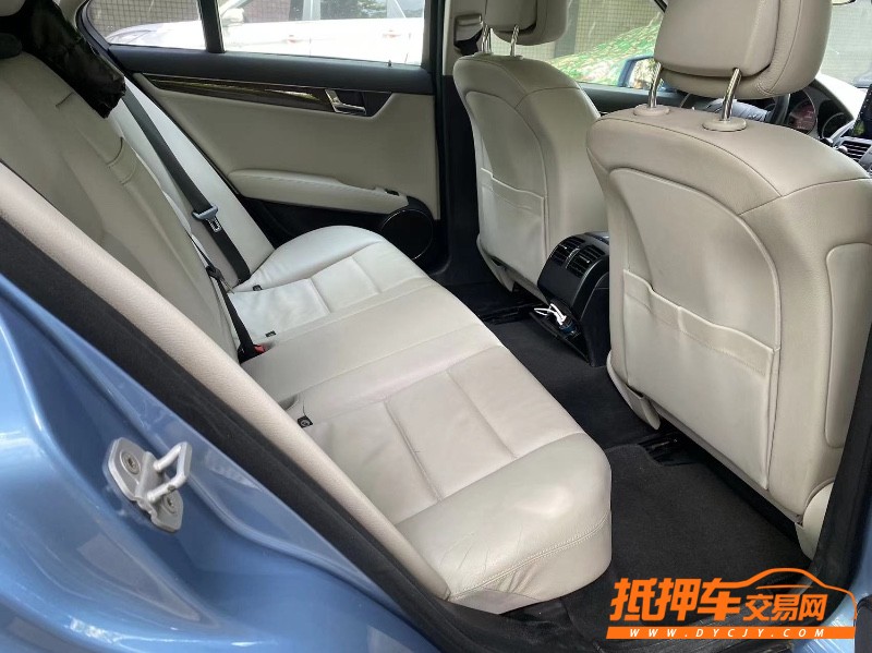 东莞10年奔驰C4