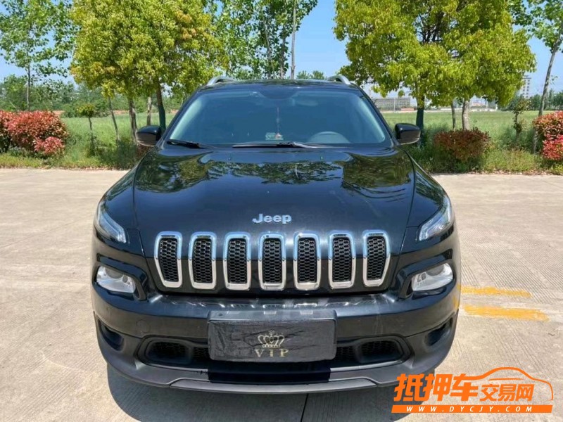 鹽城17年Jeep自由光1