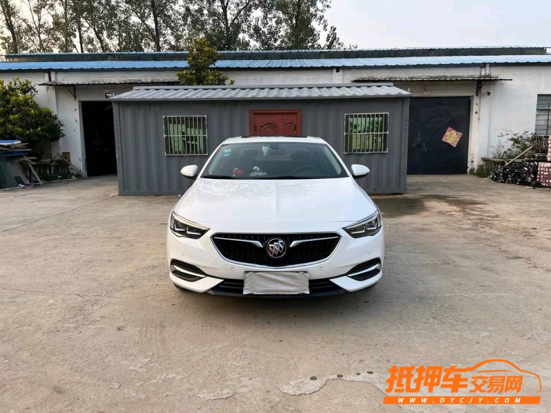 徐州18年别克君威9