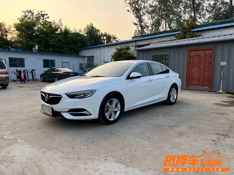 徐州18年别克君威7