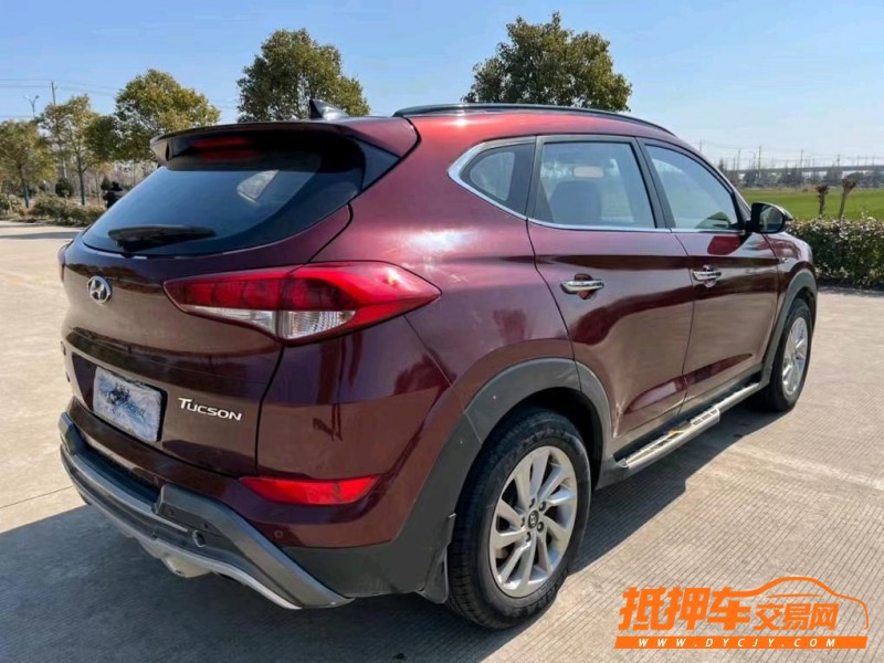 盐城16年现代途胜5