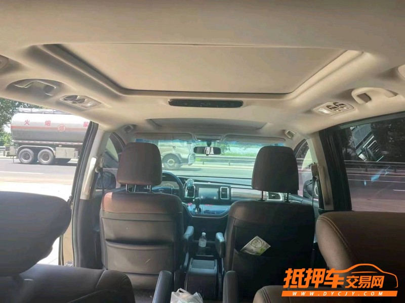 烟台18年本田艾力绅5