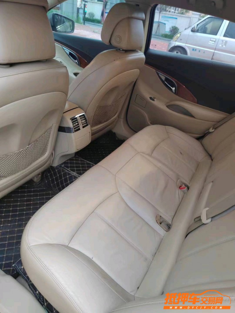 烟台13年别克君越7